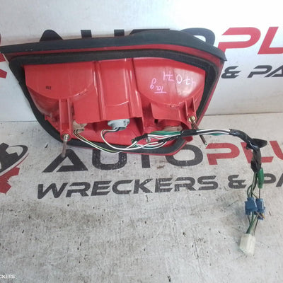 2000 Toyota Rav4 Left Taillight