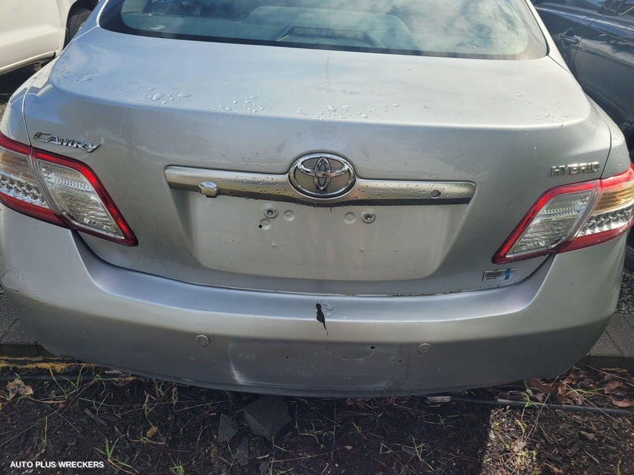 2010 Toyota Camry Rear Garnish