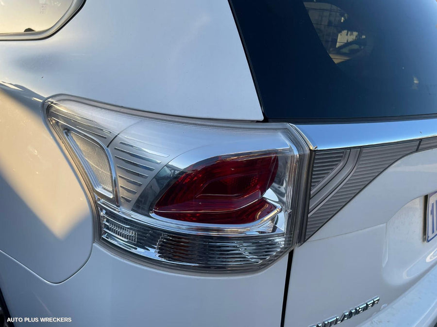 2014 Mitsubishi Outlander Fan