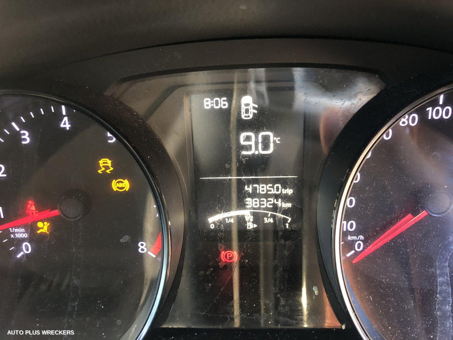 2016 Volkswagen Polo Left Indicator Fog Side