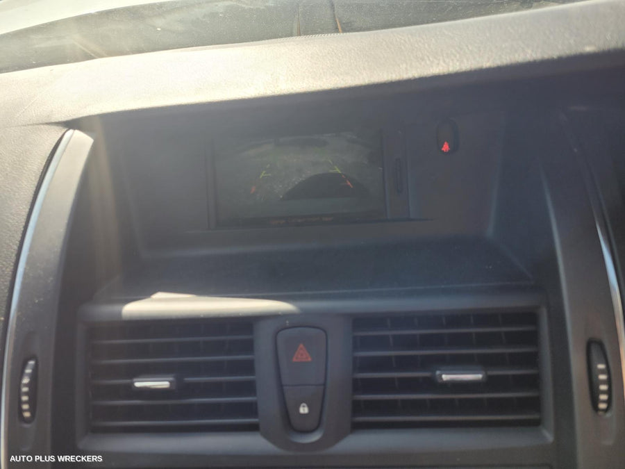 2011 Renault Latitude Left Rear Door Sliding