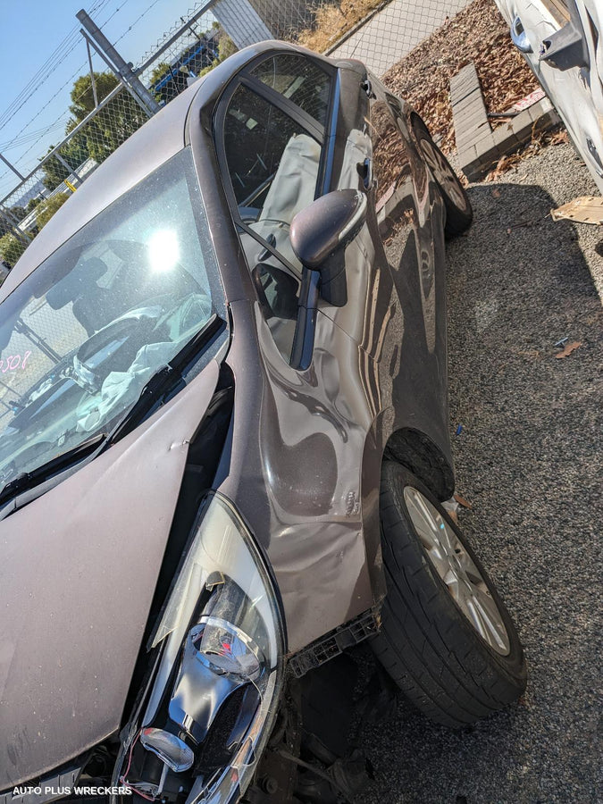 2011-2013 Kia Rio Right Door Mirror