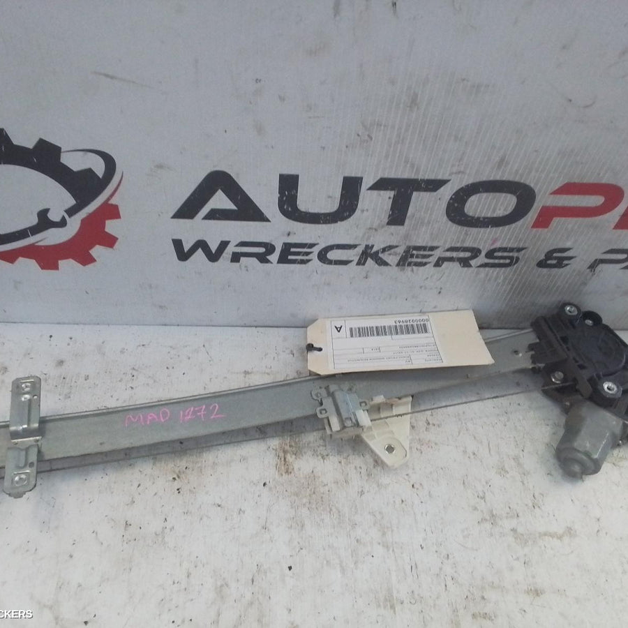 2011-2017 Subaru Xv Right Front Window Reg Motor