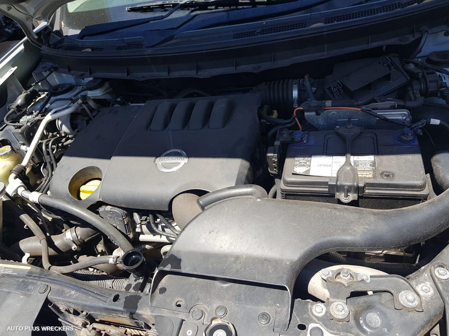 2009 Nissan Xtrail Left Front Door