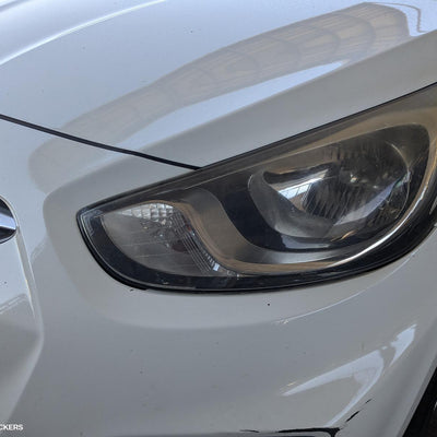 2011-2014 Hyundai Accent Right Headlamp