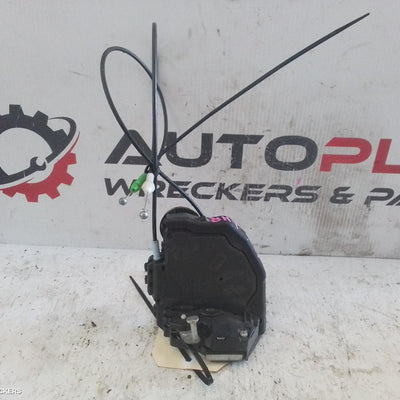 2010 Toyota Corolla Door Boot Gate Lock