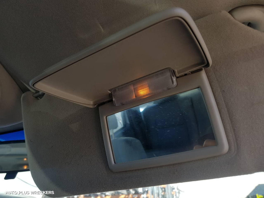 2005 Jeep Cherokee Left Front Door