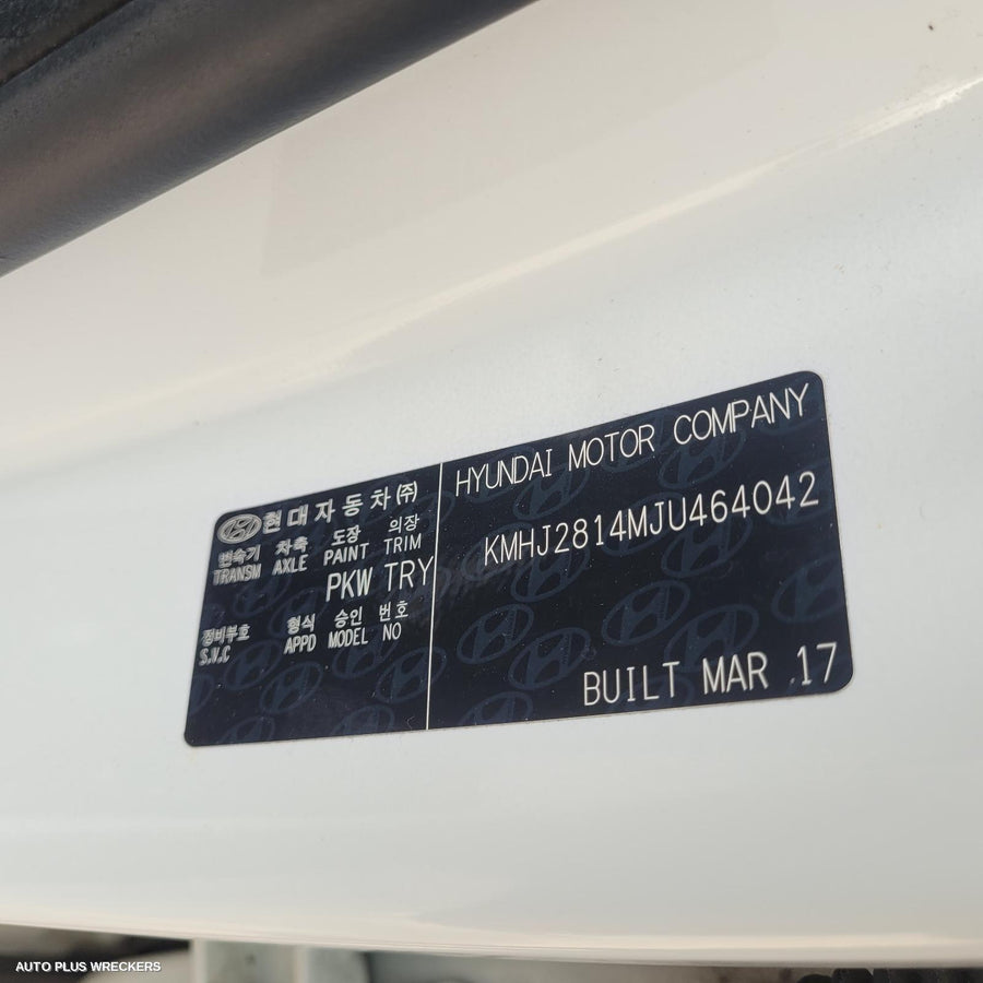 2017 Hyundai Tucson Headrest