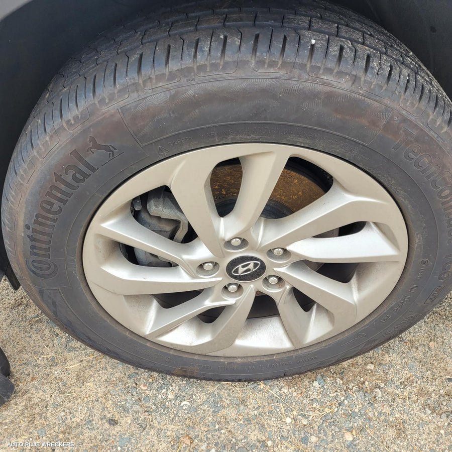 2017 Hyundai Tucson Left Front Door Window