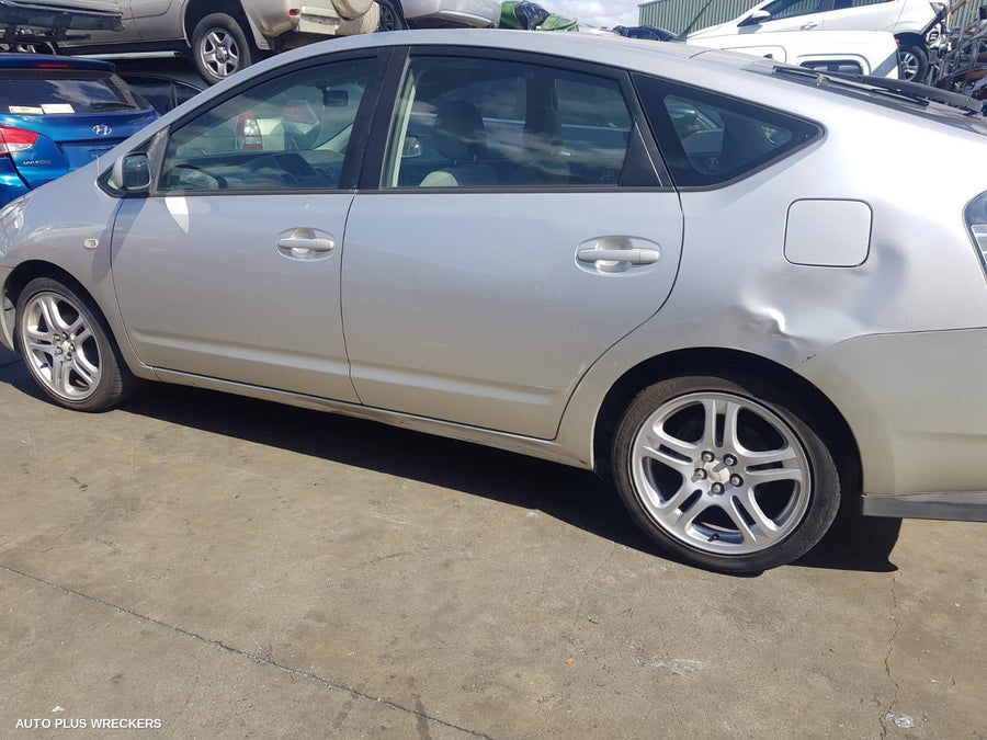 2004 Toyota Prius Right Headlamp