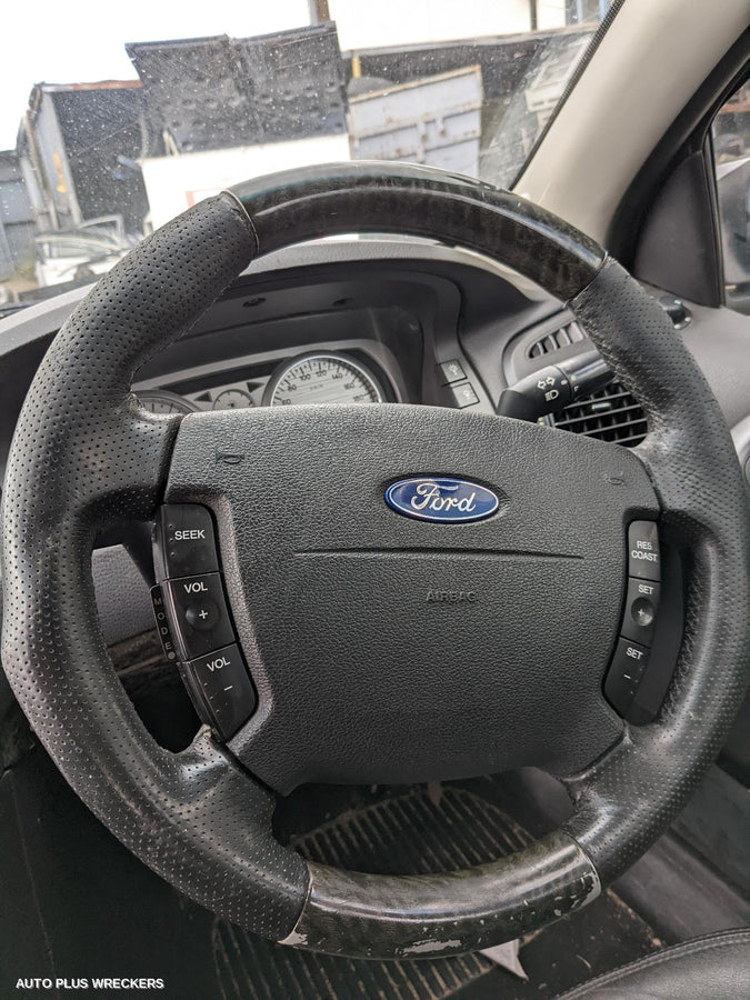 2007 FORD FAIRLANE LEFT FRONT DOOR