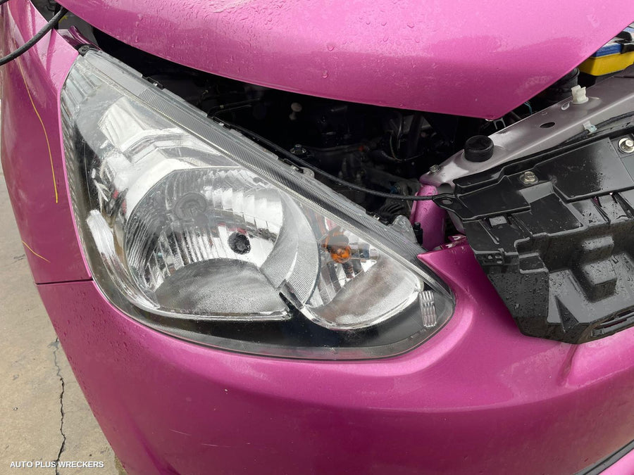 2013 Mitsubishi Mirage Right Headlamp