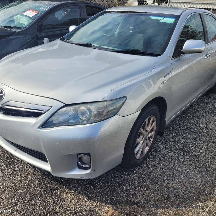 2010 Toyota Camry Rear Garnish