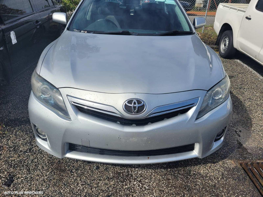 2010 Toyota Camry Rear Garnish