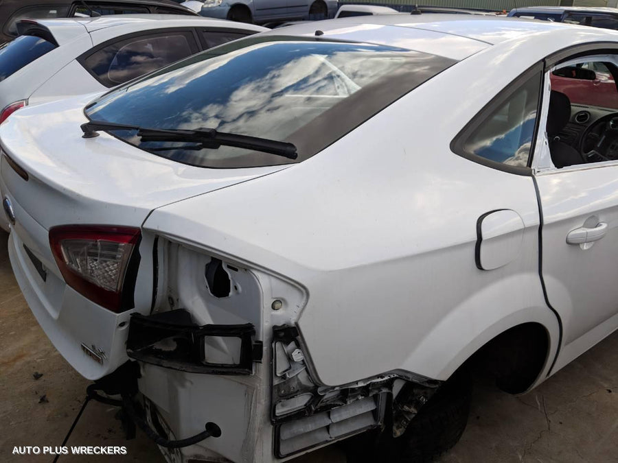 2010 Ford Mondeo Left Rear Door Window