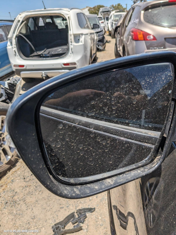 2015 Nissan Juke Right Taillight