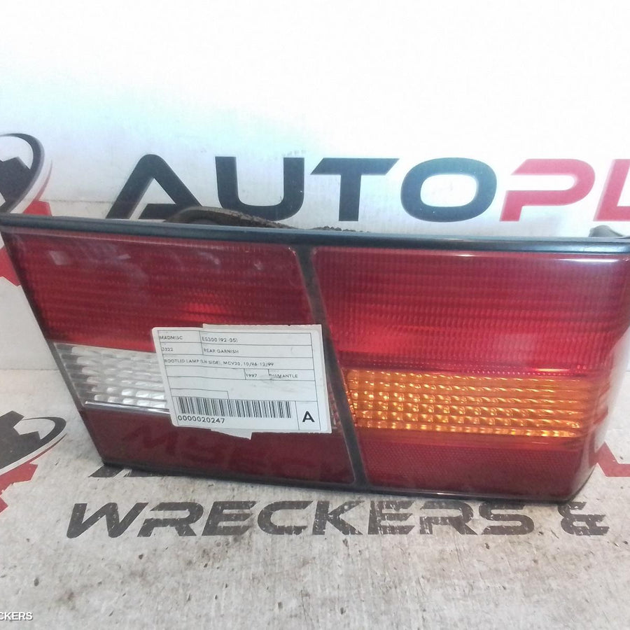 1996-1999 Lexus Es300 (92-05) Rear Garnish