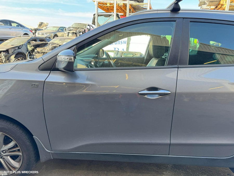 2014 Hyundai Ix35 Washer Bottle