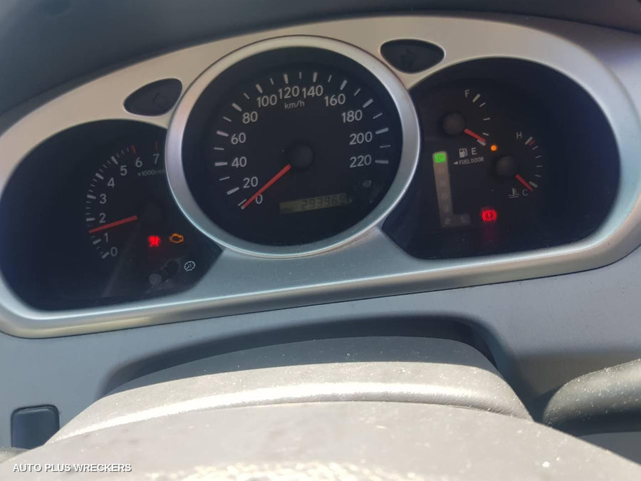 2004 Toyota Kluger Right Rear Door Sliding