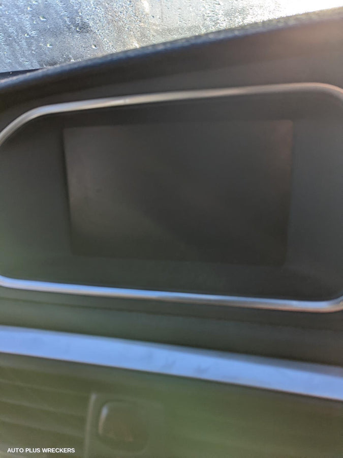 2016 Volvo S40 Left Front Door Window