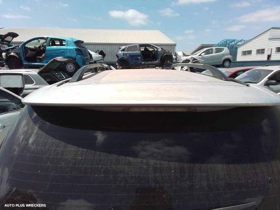 2006 Toyota Tarago Left Taillight