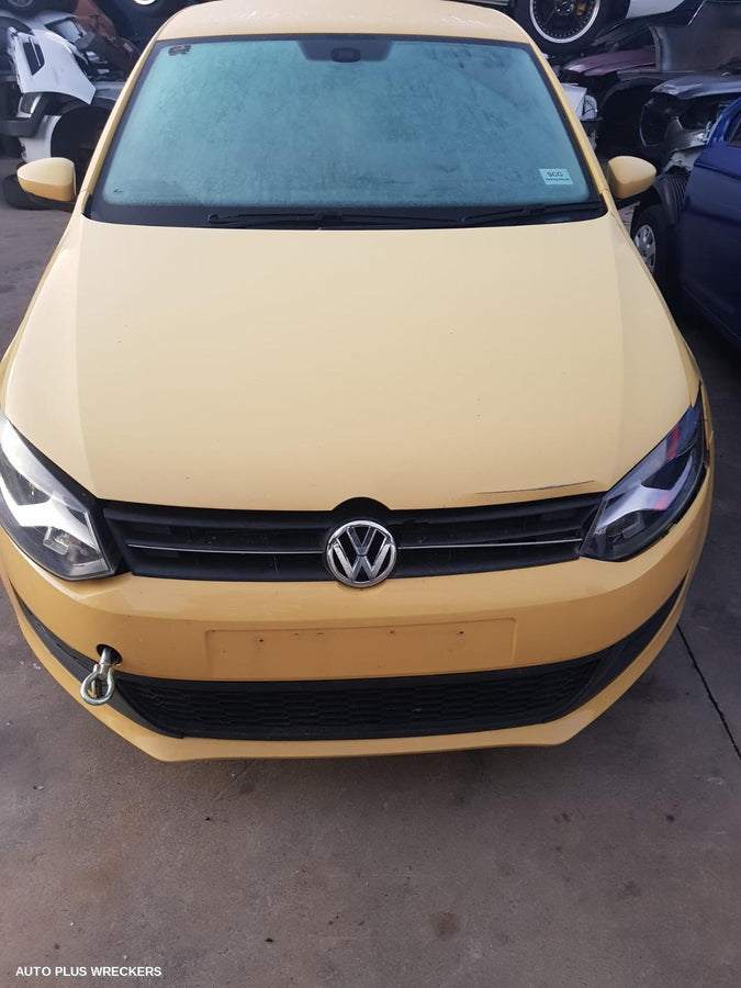 2010 Volkswagen Polo Left Taillight