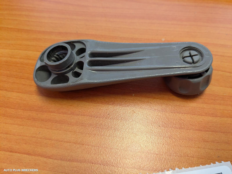 2004 Toyota Landcruiser Winder Handle