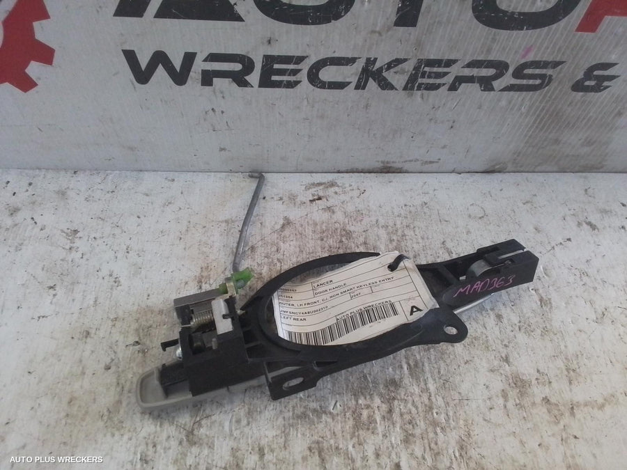 2007-2015 Mitsubishi Lancer Door Handle
