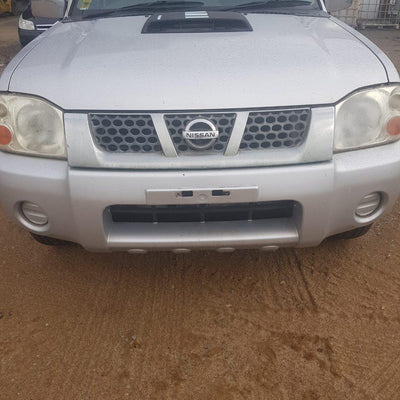 2009 Nissan Navara Left Front Door Window