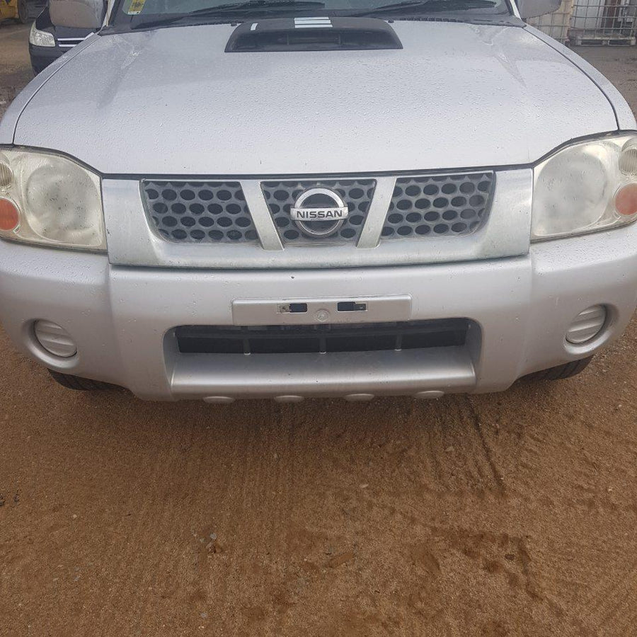 2009 Nissan Navara Left Front Door Window