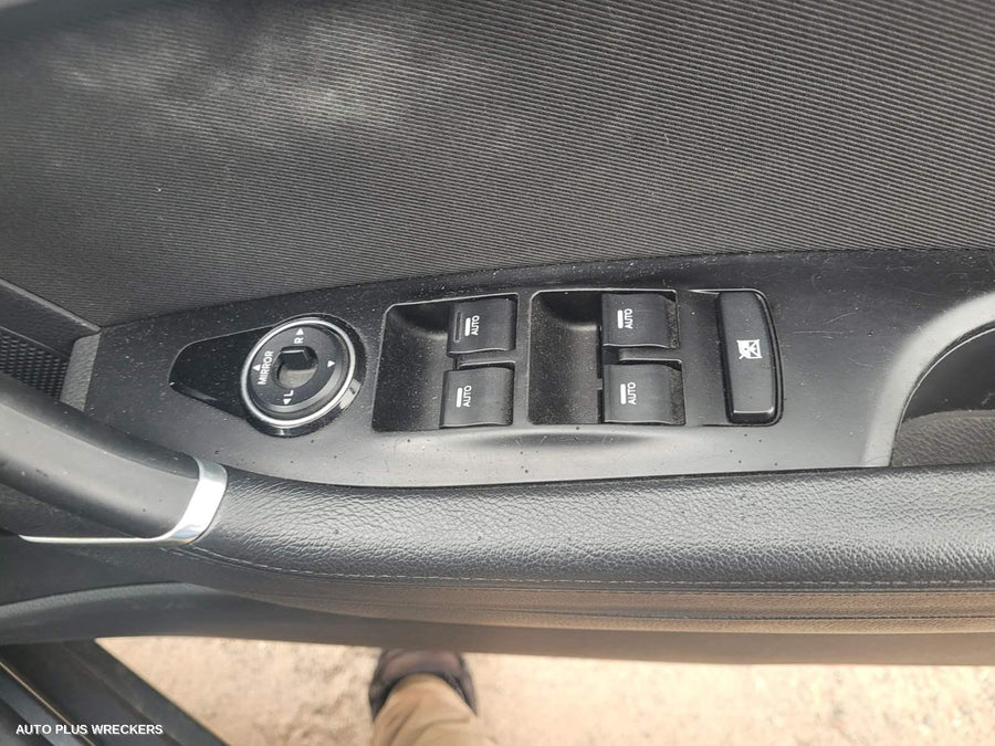 2011 Hyundai I40 Rear Bumper