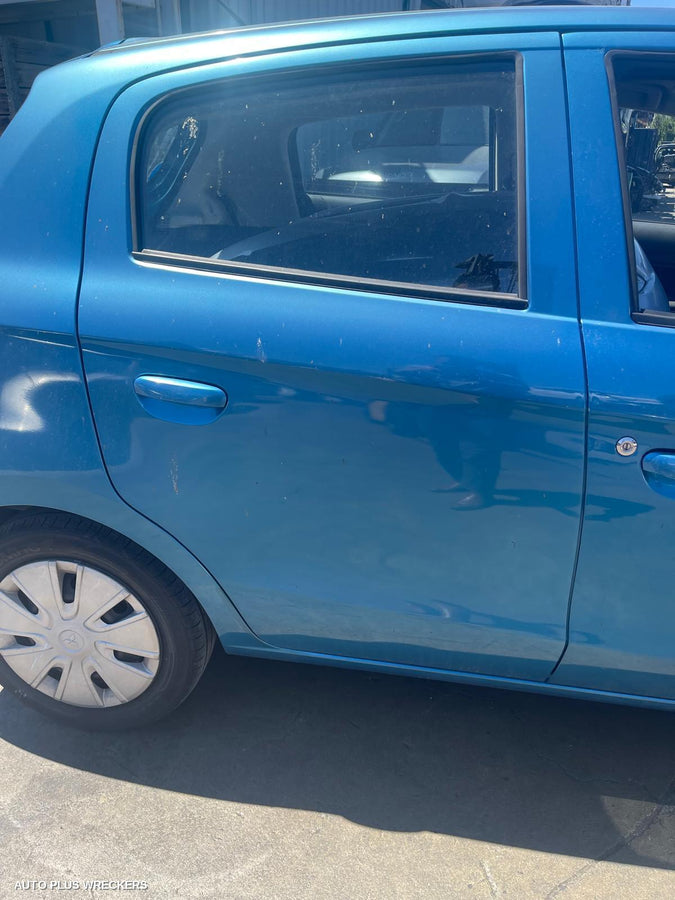 2014 Mitsubishi Mirage Left Rear Door Sliding