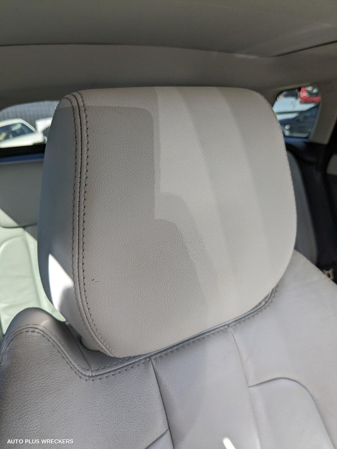 2012 LAND ROVER RANGEROVER EVOQUE LEFT DOOR MIRROR