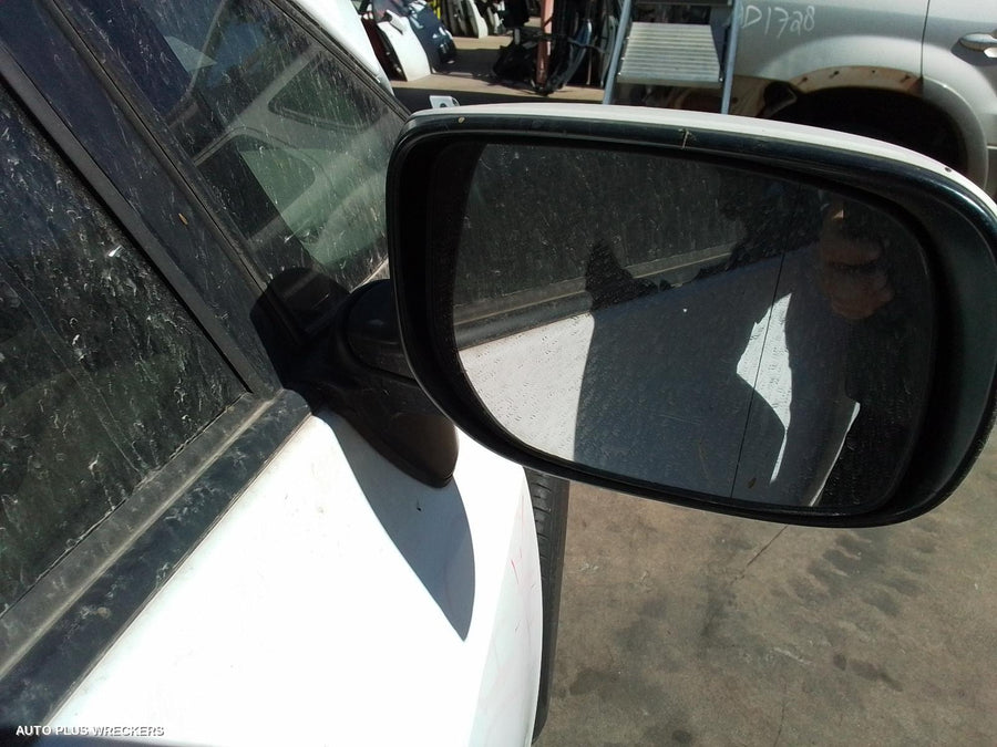 2007 Toyota Corolla Left Front Window Reg Motor