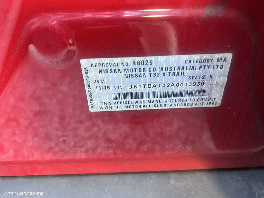 2016 Nissan Xtrail Left Door Mirror