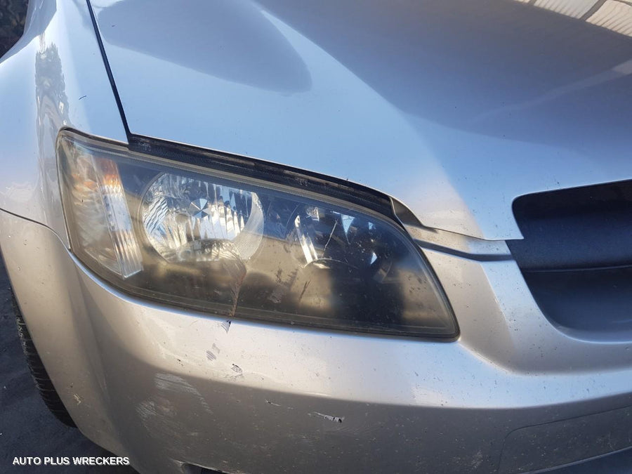 2007 Holden Commodore Right Front Window Reg Motor