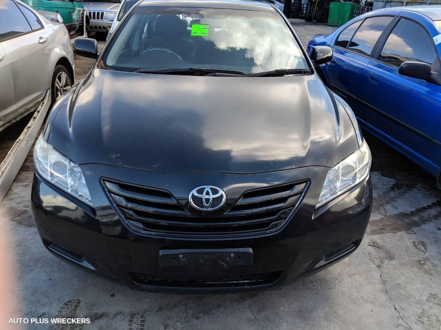 2009 Toyota Camry Rear Garnish