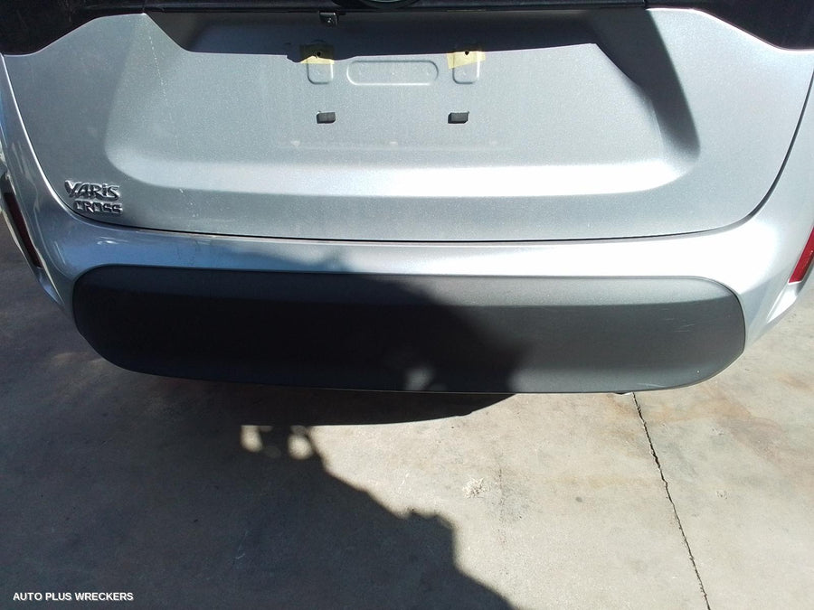 2022 Toyota Yaris Cross Sunvisor