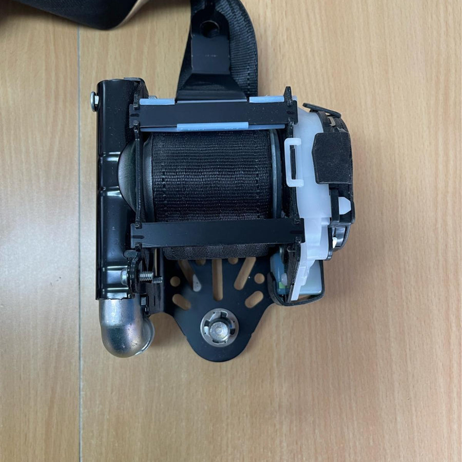 2018-2023 Mazda Cx8 Seatbelt Stalk