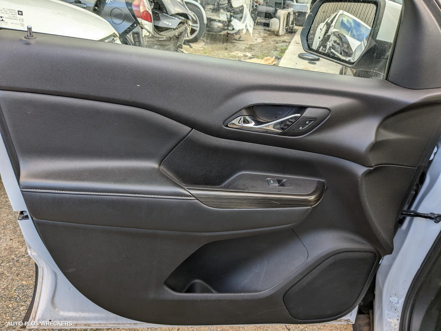 2020 Holden Acadia Headrest