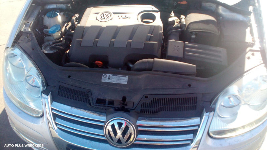 2010 Volkswagen Jetta Right Front Door Window