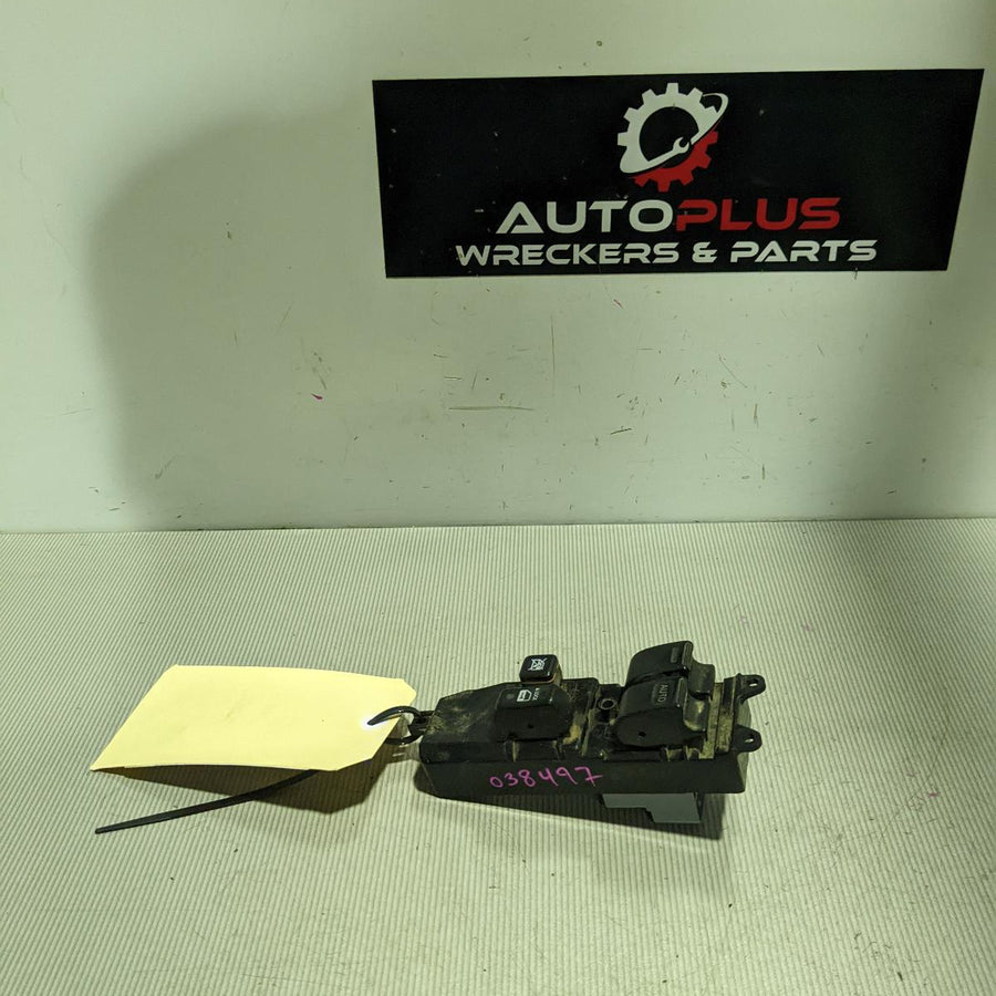 2009 Toyota Hiace Pwr Dr Wind Switch
