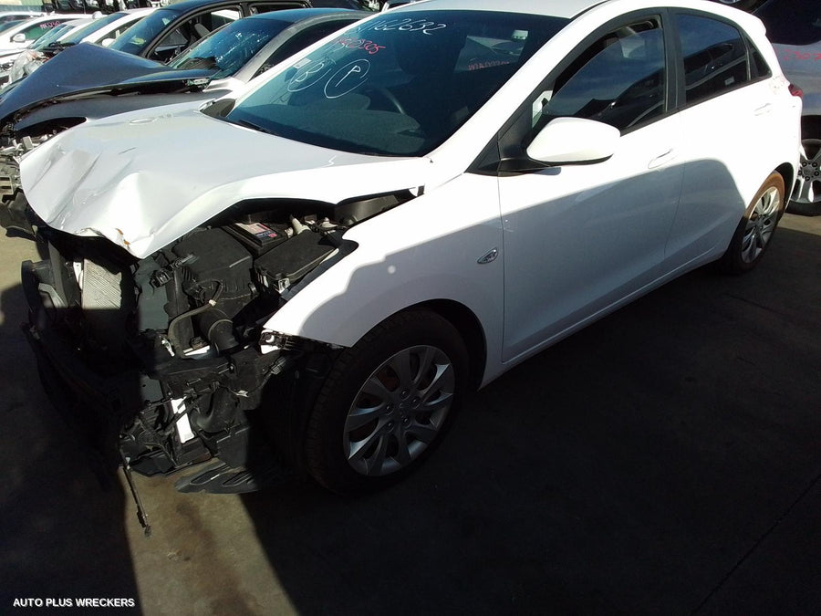 2014 Hyundai I30 Parcel Shelf