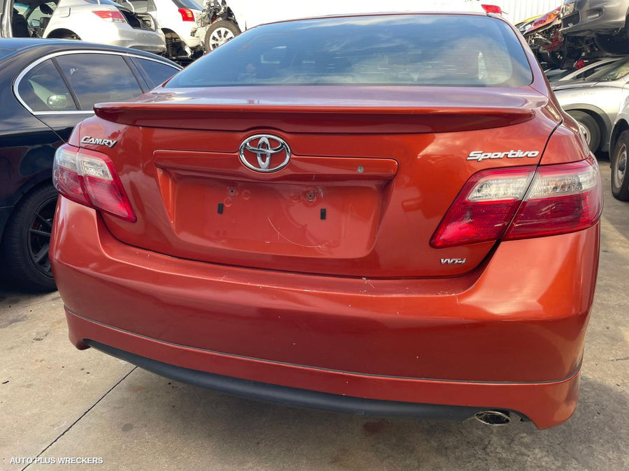 2007 Toyota Camry Rear Garnish