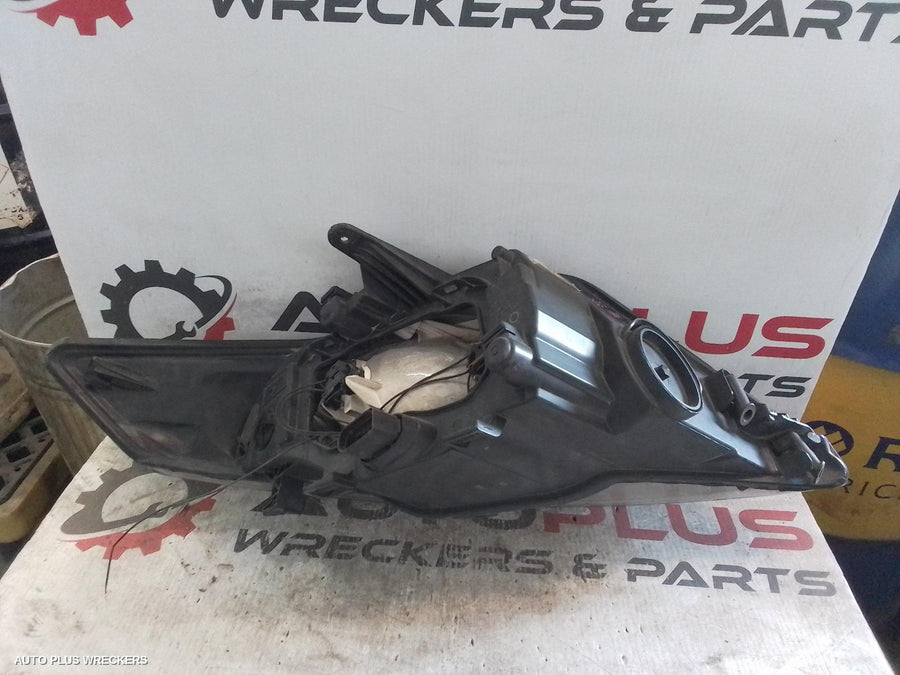 2010 Ford Mondeo Left Headlamp