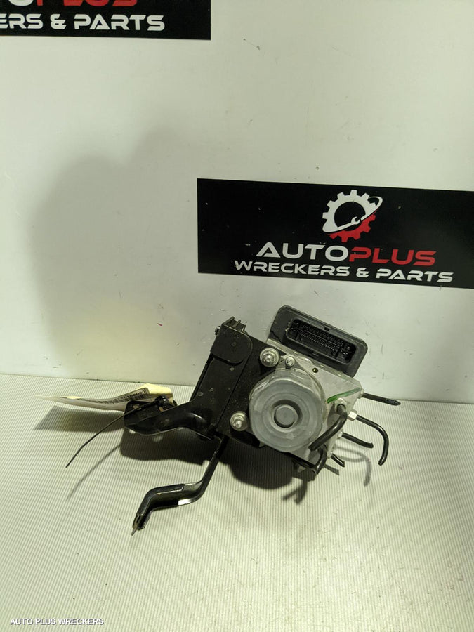 2014-2021 Nissan Qashqai Abs Pump Modulator