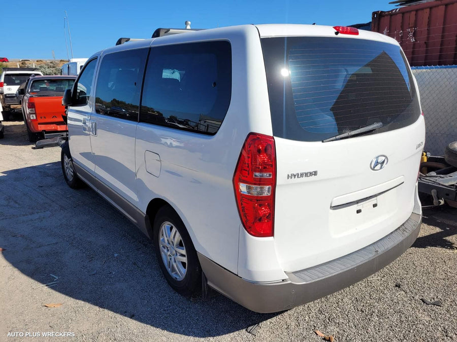 2018 Hyundai Iload/imax Catalytic Converter