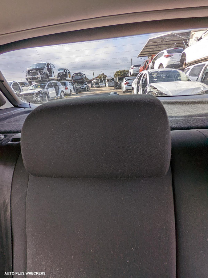 2011 VOLKSWAGEN GOLF LEFT REAR DOOR SLIDING