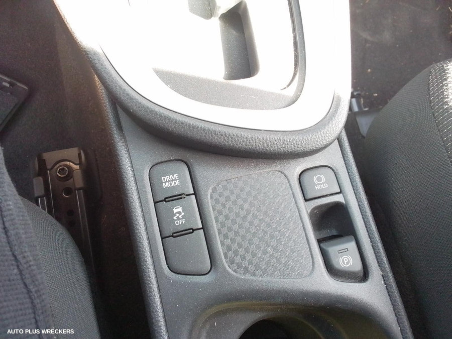 2022 Toyota Yaris Cross Sunvisor