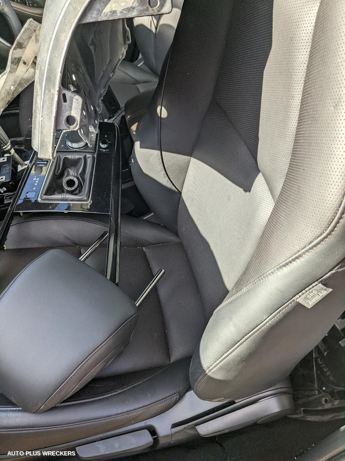 2020 Mazda Cx30 Left Taillight